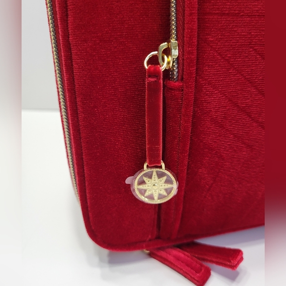 Estee Lauder Red Velvet Makeup Train Case 2023 Holiday Edition NEW - Picture 2 of 11